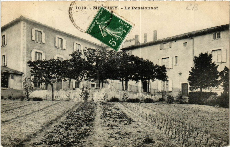 Carte postale ancienne Messimy Le Pensionnat. à Messimy