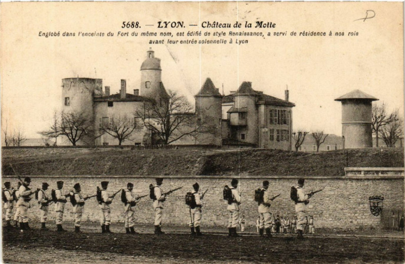 Carte postale ancienne Lyon Chateau de La Motte à Lyon