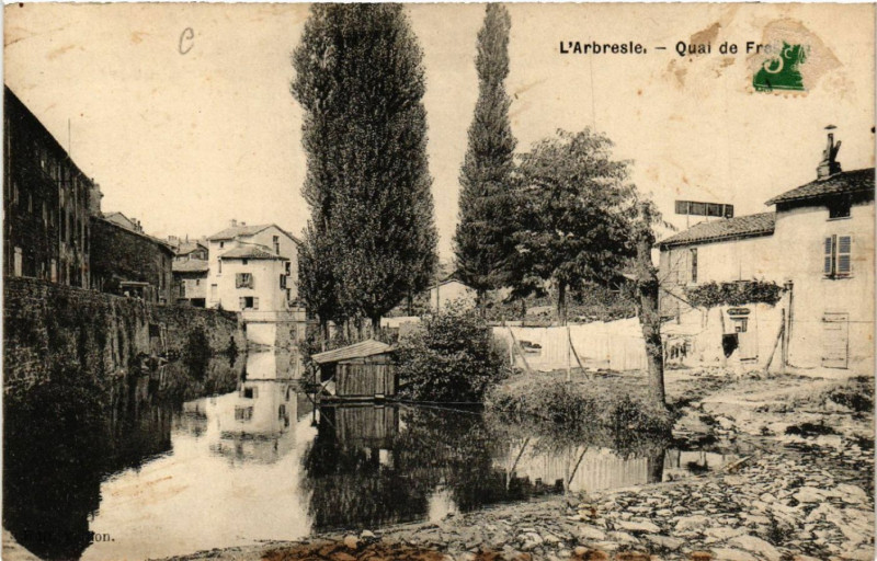 Carte postale ancienne L'Arbresle Quai des Frenes à L'Arbresle