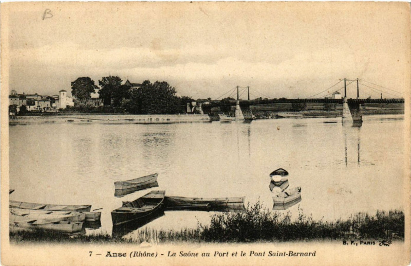 Carte postale ancienne Anse La Saone au port et le Pont St-Bernard à Anse