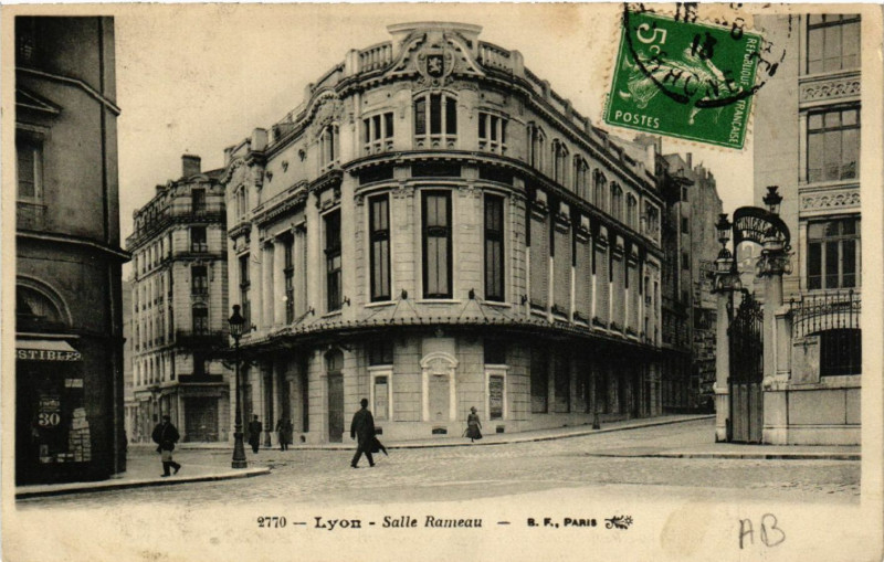 Carte postale ancienne Lyon Salle Rameau à Lyon