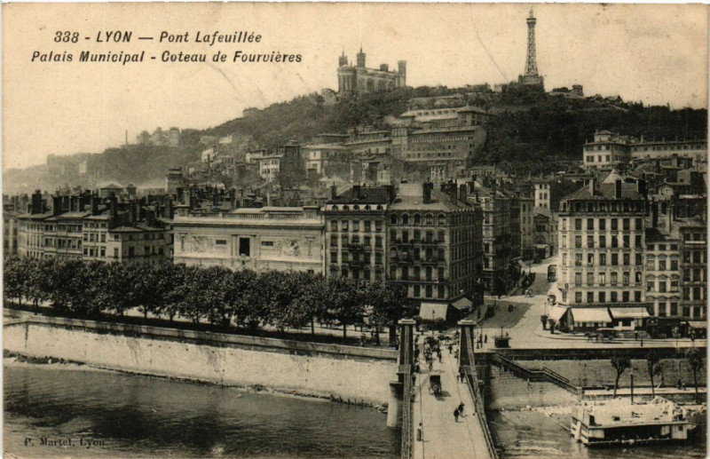 Carte postale ancienne Lyon Pont LaFEUILLEE Palais Municipal Coteau de FOURVIEREs à Lyon