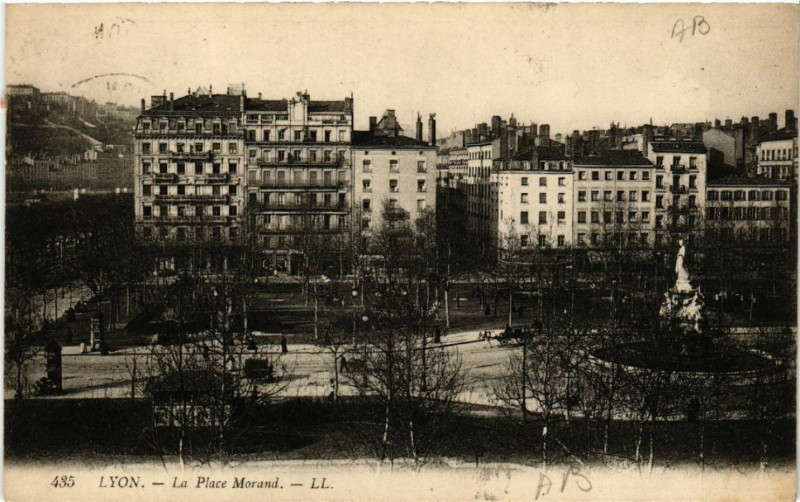 Carte postale ancienne Lyon Place Morand. à Lyon