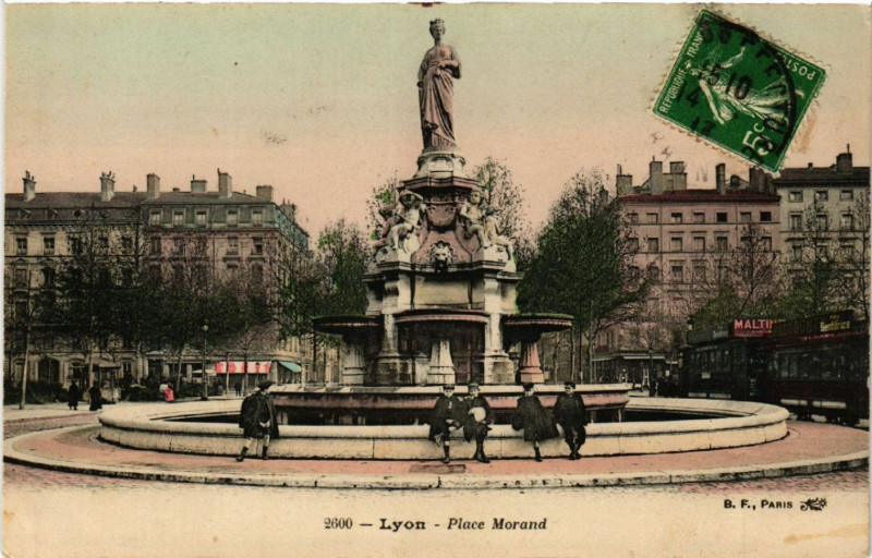 Carte postale ancienne Lyon Place Morand. à Lyon