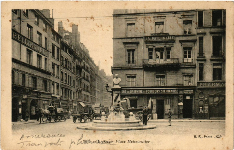 Carte postale ancienne Lyon Place Meissonnier. à Lyon