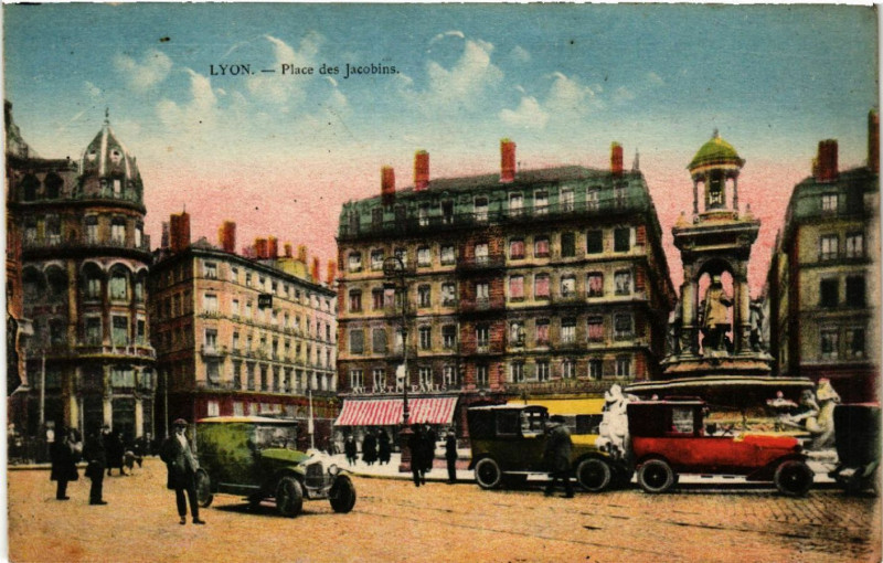 Carte postale ancienne Lyon Place des Jacobins. à Lyon