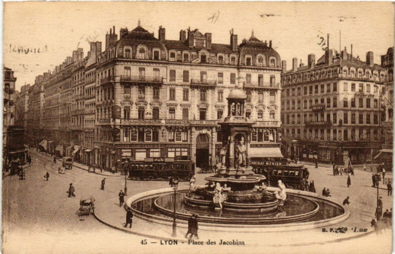 Carte postale ancienne Lyon Place des Jacobins. à Lyon