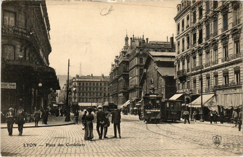 Carte postale ancienne Lyon Place des Cordeliers. à Lyon