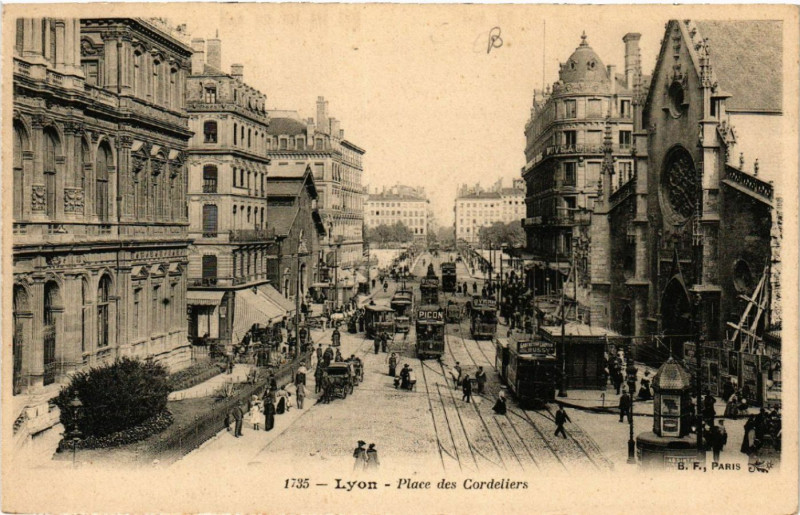 Carte postale ancienne Lyon Place des Cordeliers. à Lyon