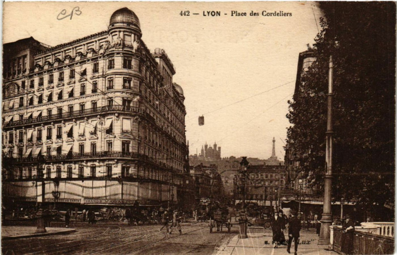 Carte postale ancienne Lyon Place des Cordeliers. à Lyon