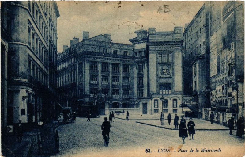 Carte postale ancienne Lyon Place de la Misericordie à Lyon