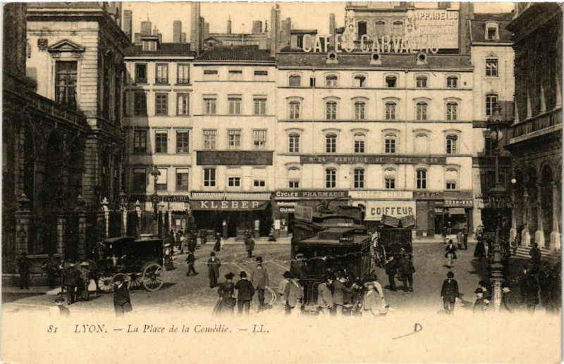 Carte postale ancienne Lyon Place de la Comedie. à Lyon