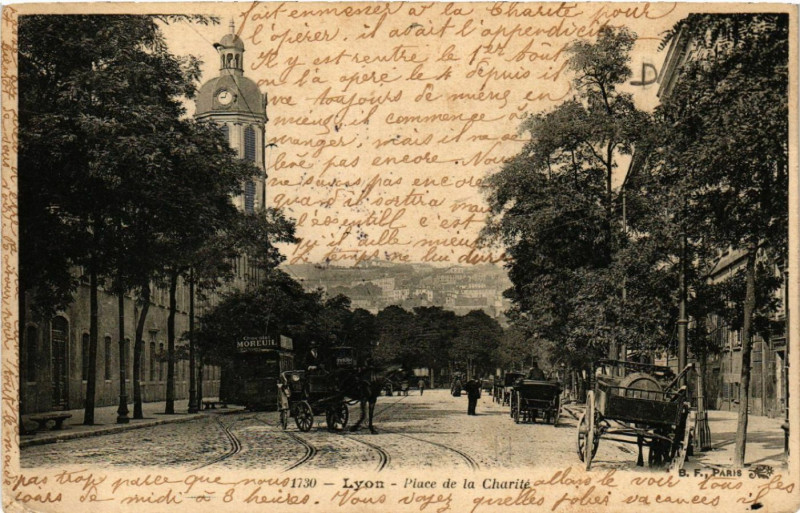 Carte postale ancienne Lyon Place de la Charite. à Lyon