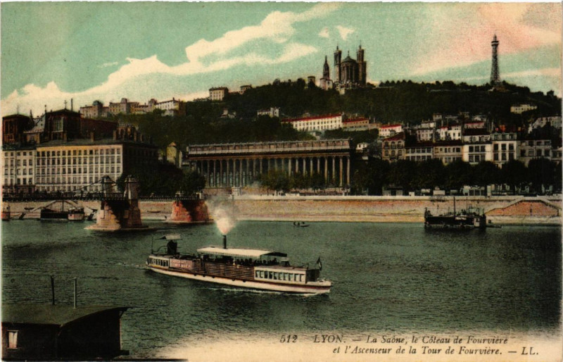 Carte postale ancienne Lyon La Saone le Coteau de Fourviere et l'Ascenseur à Lyon