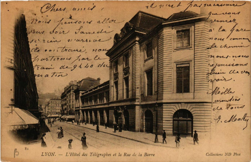 Carte postale ancienne Lyon Hotel des Telegraphes et la Rue de la Barre à Lyon