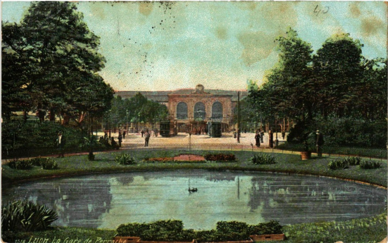 Carte postale ancienne Lyon Gare de Perrache à Lyon