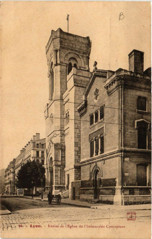 Carte postale ancienne Lyon Entrée de l'Eglise de la Immaculée Conception à Lyon