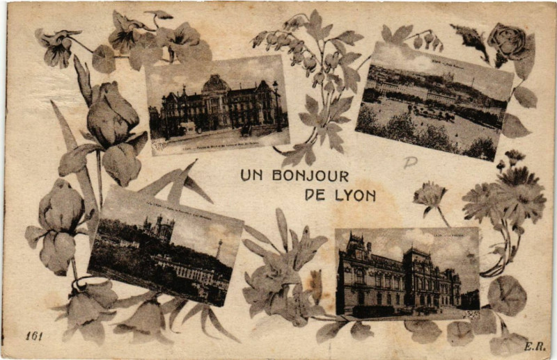 Carte postale ancienne Un Bonjour de Lyon à Lyon
