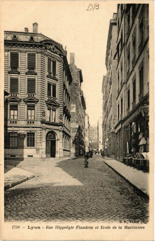 Carte postale ancienne Lyon Rue Hippolyte Flandrin et Ecole de la Martiniere à Lyon