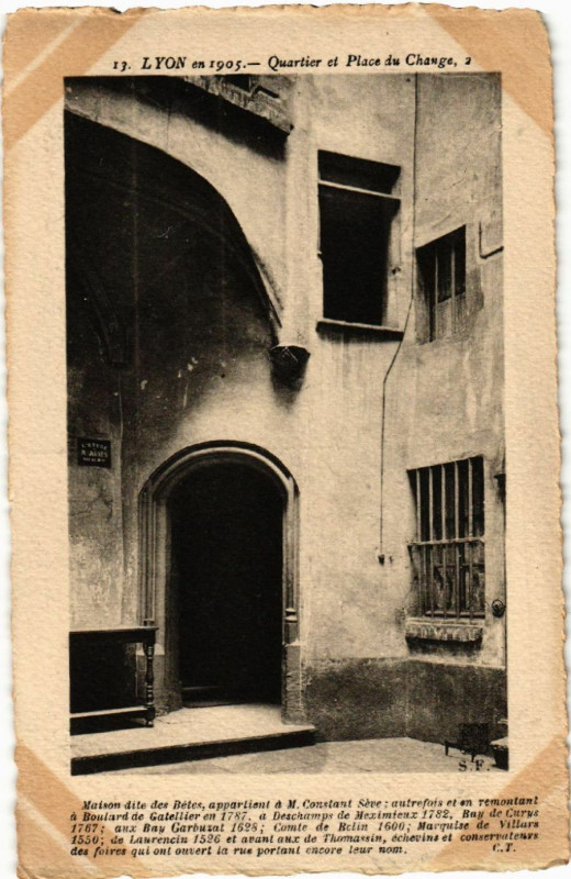 Carte postale ancienne Lyon Quartier et Place du Change à Lyon