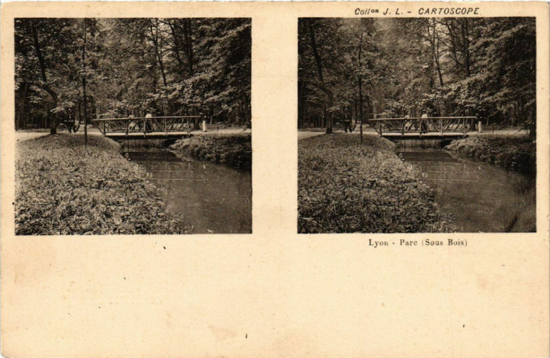 Carte postale ancienne Lyon Parc. Sous Bois à Lyon