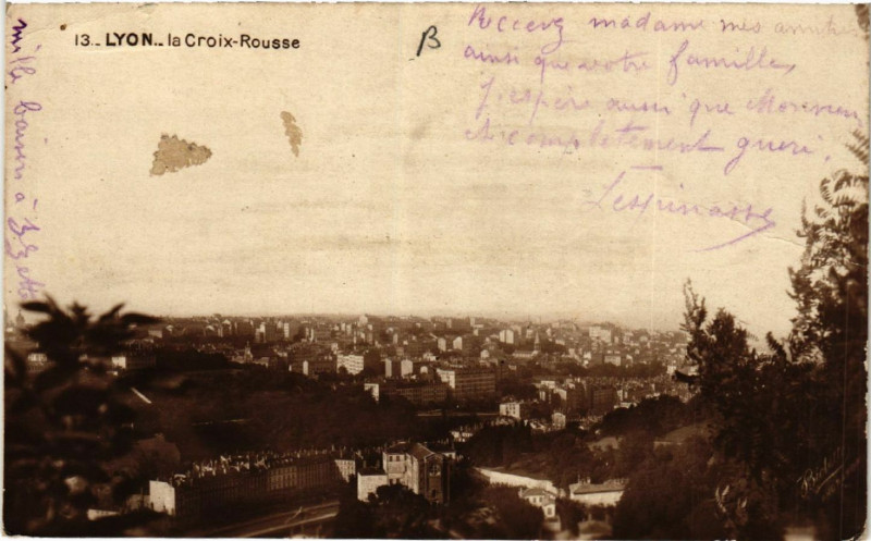 Carte postale ancienne Lyon La Croix Rousse à Lyon