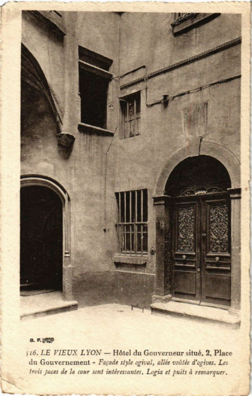 Carte postale ancienne Lyon Hotel du Gouverneur situe à Lyon