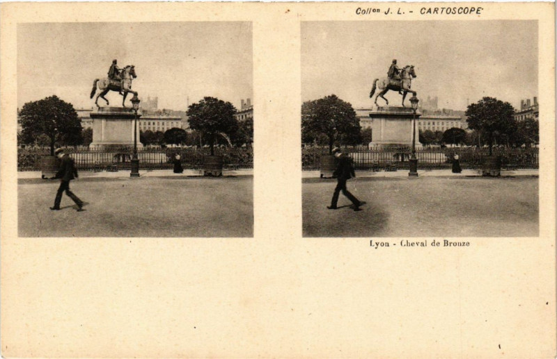 Carte postale ancienne Lyon Cheval de Bronze à Lyon