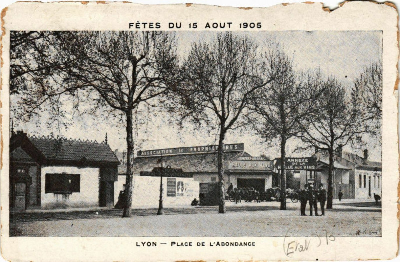 Carte postale ancienne Lyon-Place de l'Abondance à Lyon