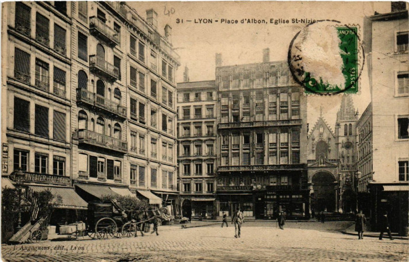 Carte postale ancienne Lyon-Place d'Albon et Eglise St-Nizier à Lyon