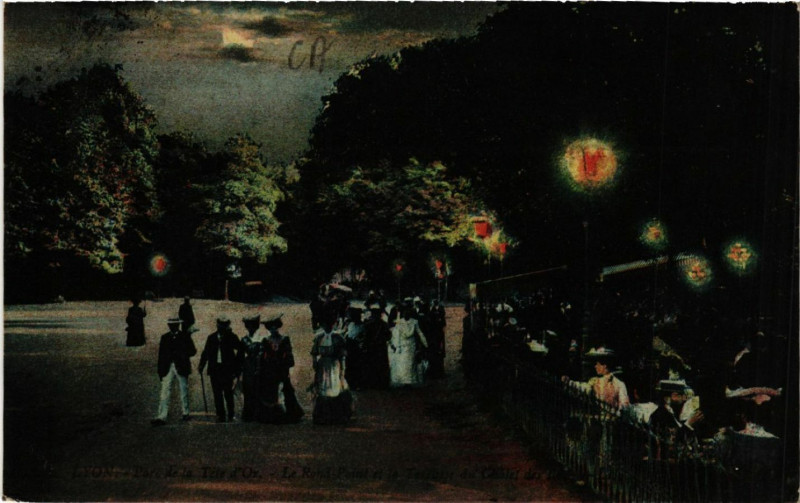 Carte postale ancienne Lyon-Parc de la Tete d'Or Le Rond Point à Lyon