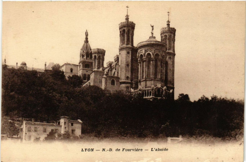 Carte postale ancienne Lyon-N.-D. de Fourviere L'abside à Lyon