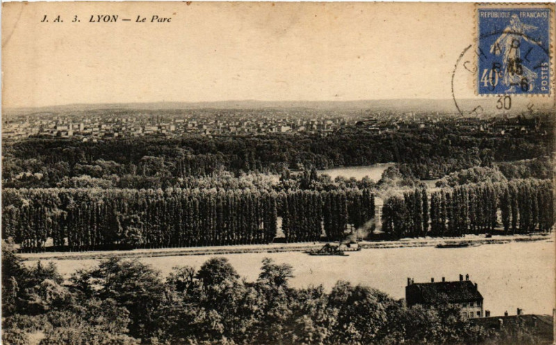 Carte postale ancienne Lyon-Le Parc à Lyon