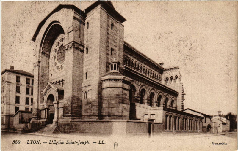Carte postale ancienne Lyon-L'Eglise St-Joseph à Lyon