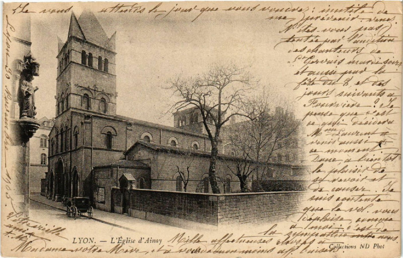 Carte postale ancienne Lyon-L'Eglise d'Ainay à Lyon