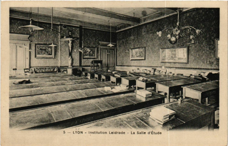 Carte postale ancienne Lyon-Inst. Leidrade La Salle d'Etude à Lyon