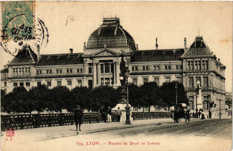 Carte postale ancienne Lyon-Faculte de Droit et Lettres à Lyon