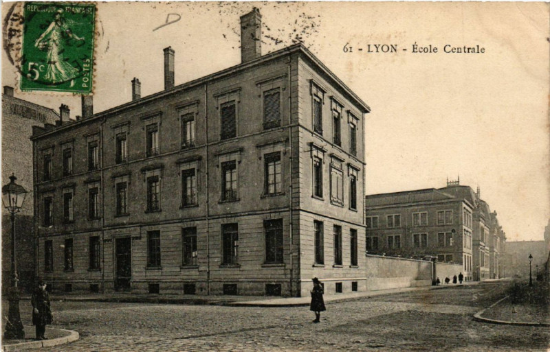 Carte postale ancienne Lyon-Ecole Centrale à Lyon