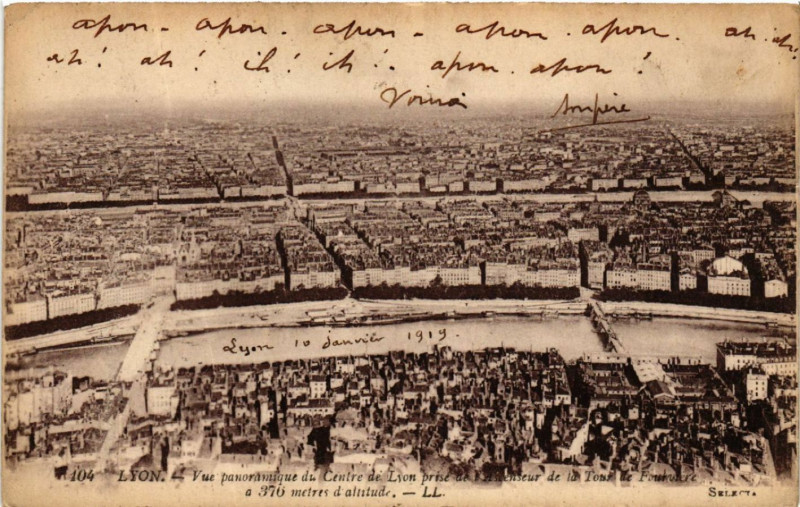Carte postale ancienne Lyon Vue panoramique du Centre de Lyon à Lyon
