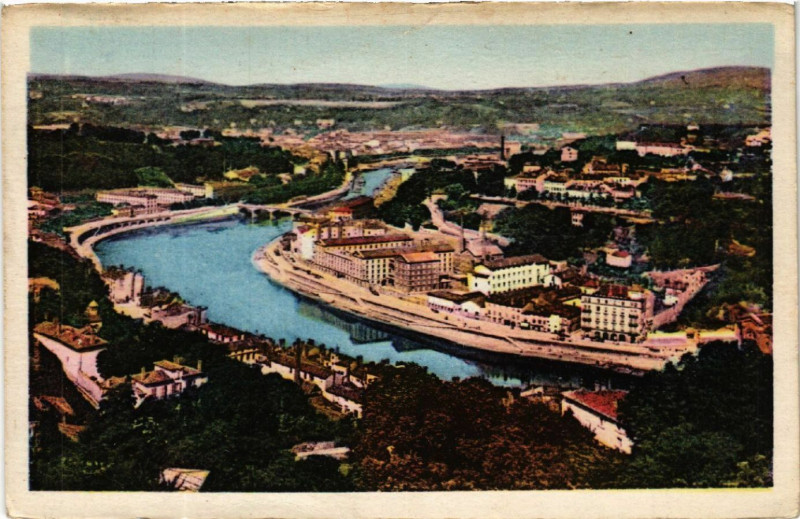 Carte postale ancienne Lyon Vue générale sur la Saone prise du Restaurant Gay à Lyon