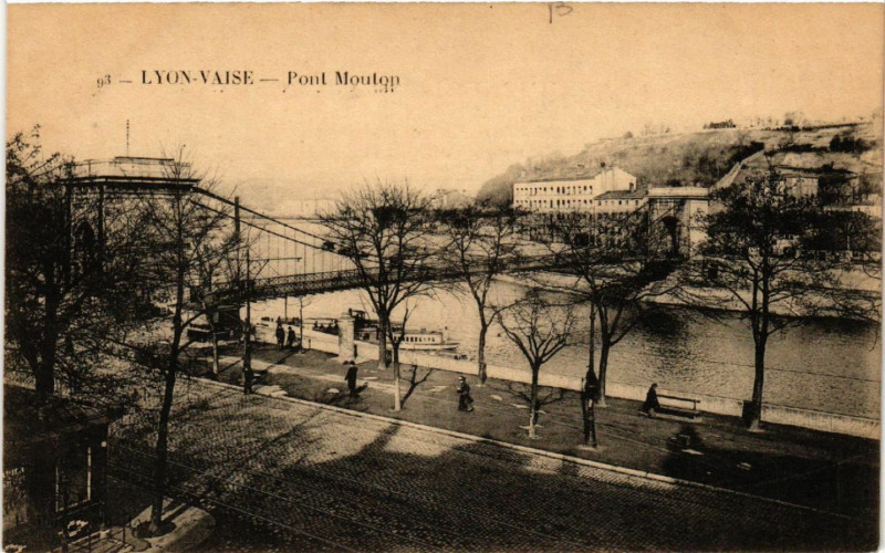 Carte postale ancienne Lyon Vaise-Pont Mouton à Lyon