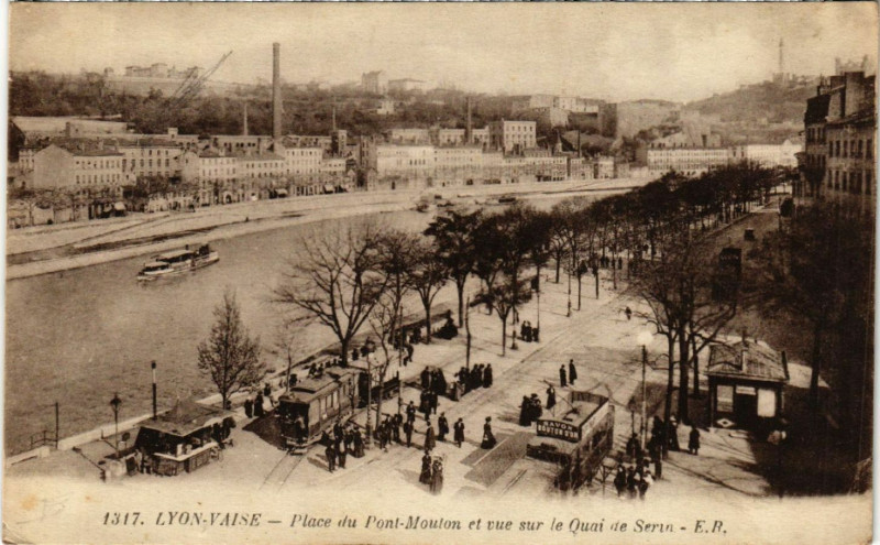 Carte postale ancienne Lyon Vaise-Place du Pont Mouton et vue sur le Quai de Serin à Lyon
