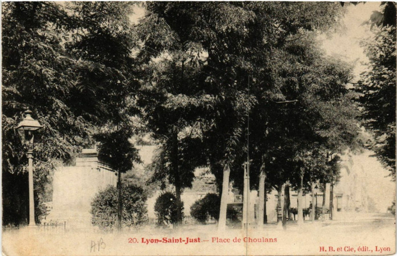 Carte postale ancienne Lyon St-Just-Place de Choulans à Lyon