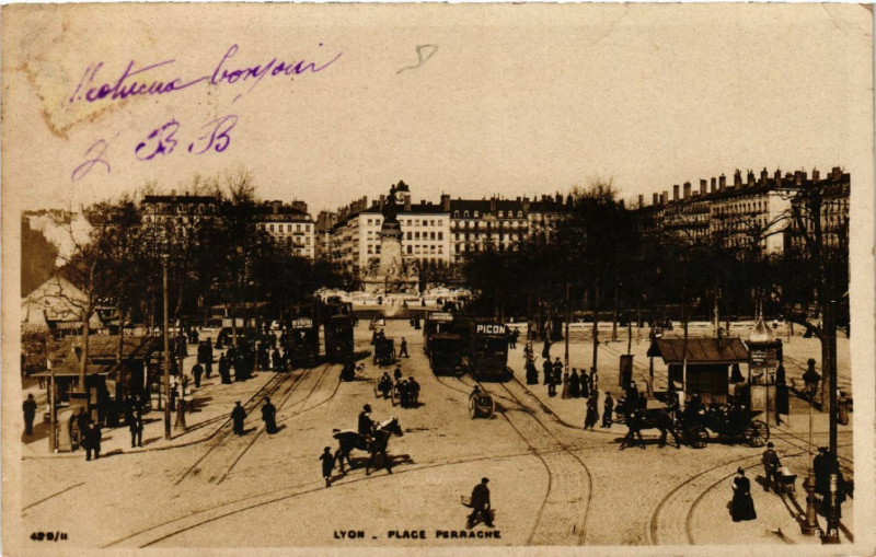 Carte postale ancienne Lyon Place Perrache à Lyon