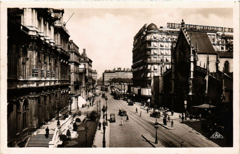 Carte postale ancienne Lyon Place des Cordeliers et l'Eglise St-Bonaventure à Lyon