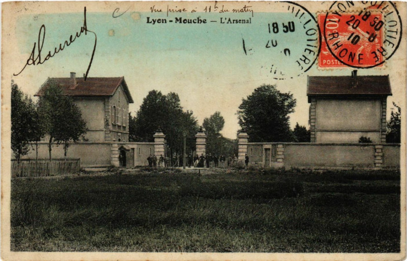 Carte postale ancienne Lyon Mouche-L'Arsenal à Lyon