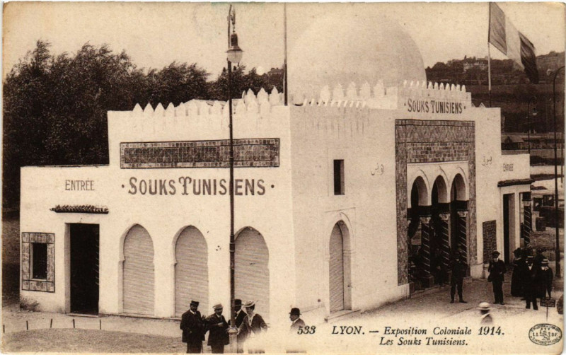 Carte postale ancienne Lyon Les Souks Tunisiens à Lyon