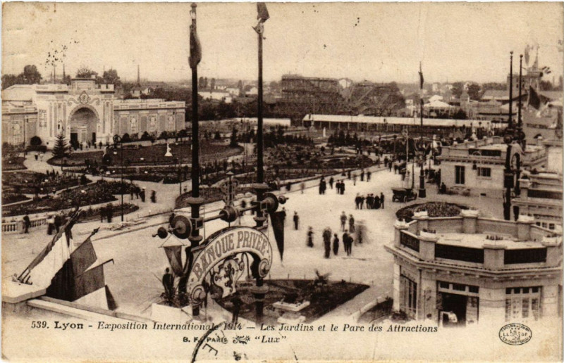 Carte postale ancienne Lyon Les Jardins et le Parc des Attractions à Lyon