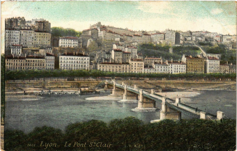 Carte postale ancienne Lyon Le Pont St-Clair à Lyon