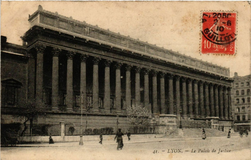 Carte postale ancienne Lyon Le Palais de Justice à Lyon